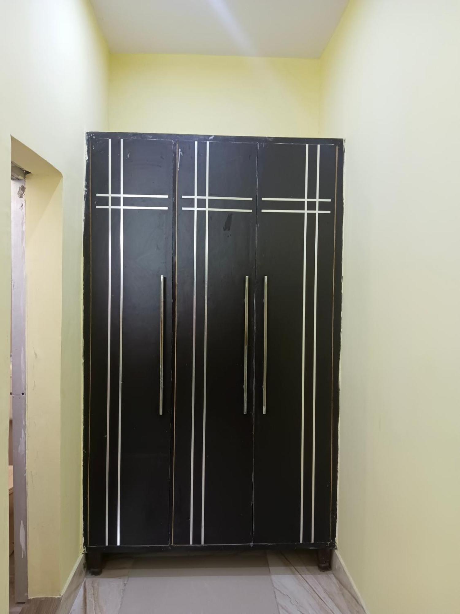 G G Multi Complex Hotel Meerut Bagian luar foto